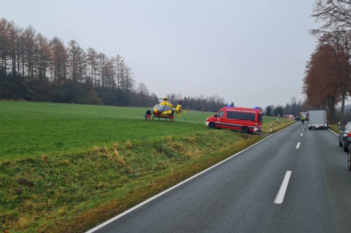 Zwei Personen mussten in Krankenhäuser gebracht werden.