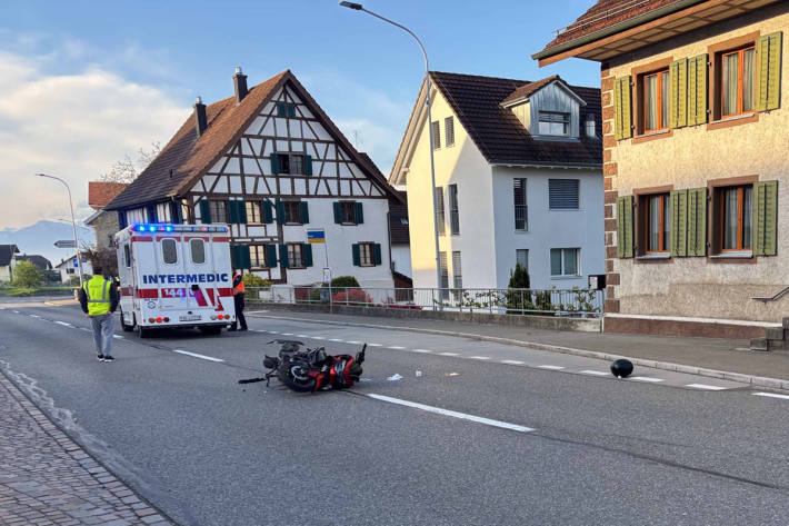 Das beschädigte Motorrad