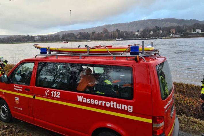 Gegen 22.50 Uhr musste in Bonn die Suche ergebnislos abgebrochen werden