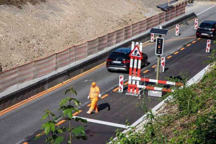 Wiederaufnahme der einspurigen Verkehrsführung