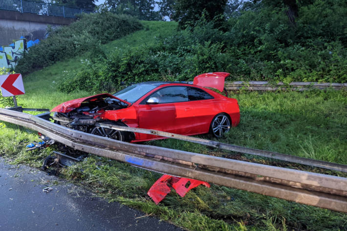 Schwerer Unfall auf der A40 bei Mülheim an der Ruhr