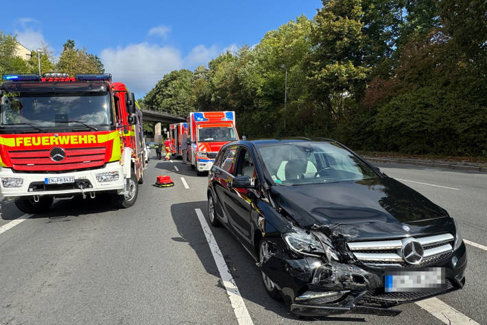 Drei Personen wurden verletzt.