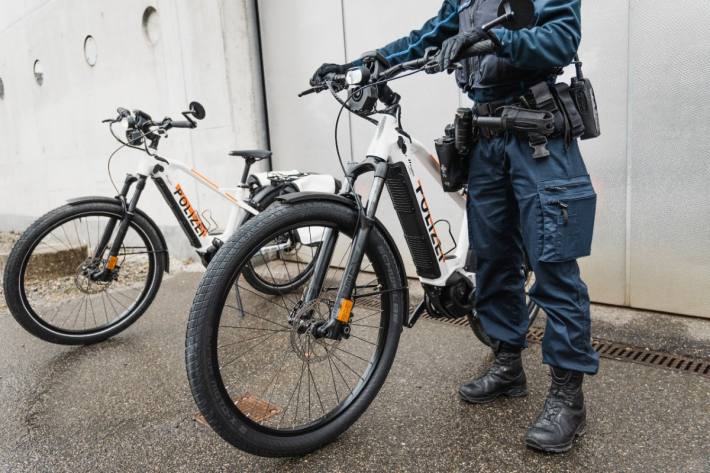 Die Bike-Patrouille der Stadtpolizei St. Gallen hat einen fahrunfähigen Motorradfahrer gestoppt. (Symbolbild)
