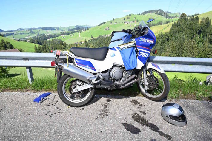 Beide Männer mussten nach der Kollision ins Spital