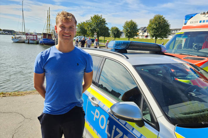 Dieser mutige junge Mann rettete einen Senior aus dem Hafenbecken.
