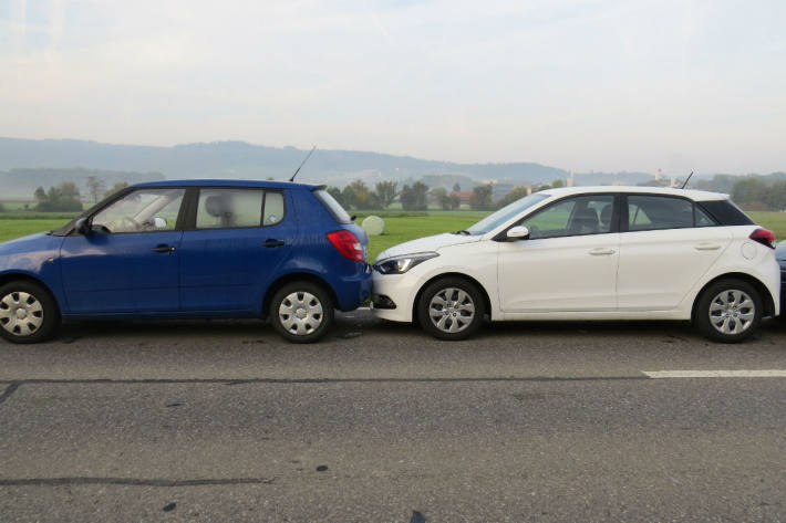 Auffahrunfall mit vier Autos.