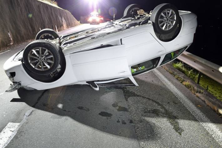 Der junge Fahrzeuglenker wurde beim Verkehrsunfall nicht verletzt.