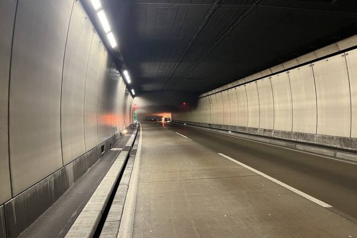 Fahrzeugbrand im Tunnel