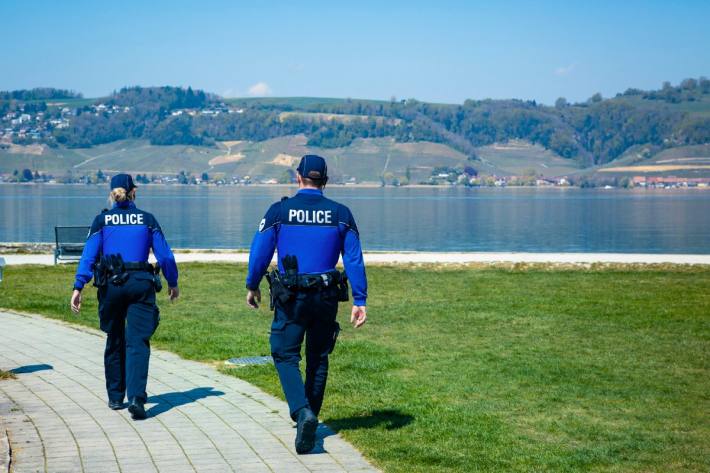 Vorsicht beim Baden im Neuenburgersee.