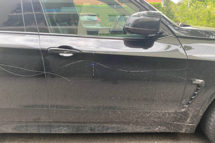 Sachbeschädigungen an mehreren Fahrzeugen in Subingen SO