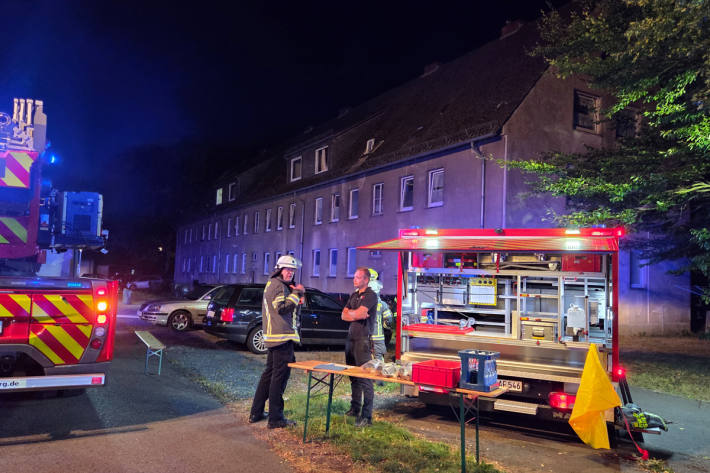 Der Brand brach nachts im Wohnzimmer aus.