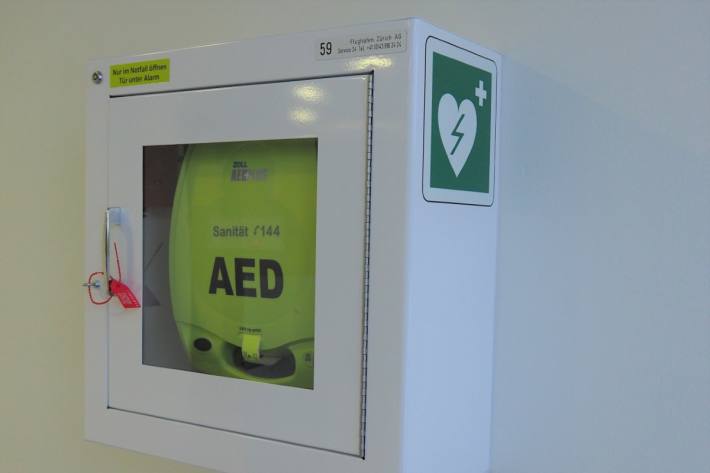 Schutz & Rettung Zürich baut defikarte.ch ein.