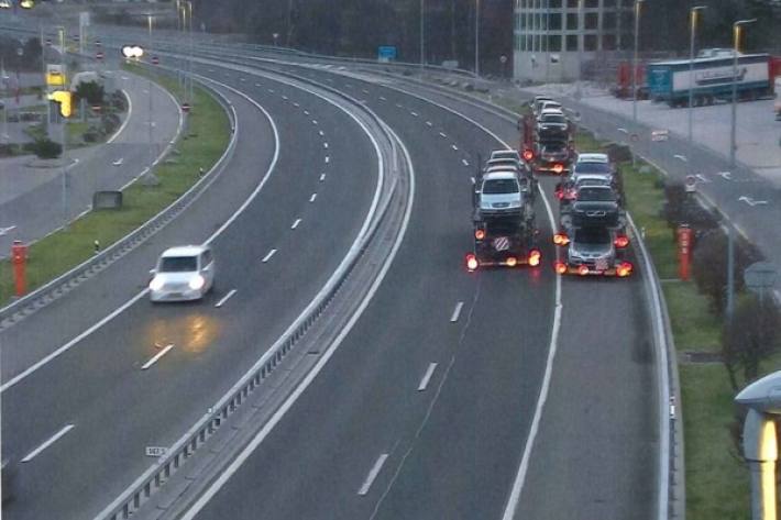 Die Autotransporter wurden aus dem Verkehr gezogen.