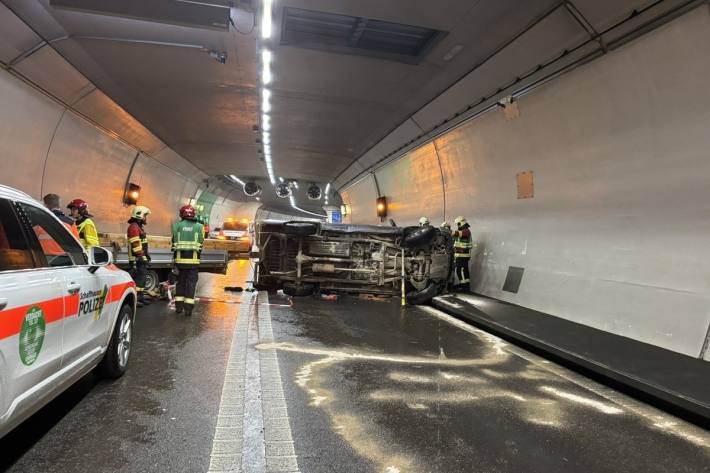 Beim Unfall überschlagen