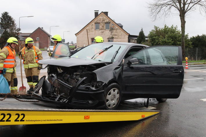 4 Verletzte nach Verkehrsunfall