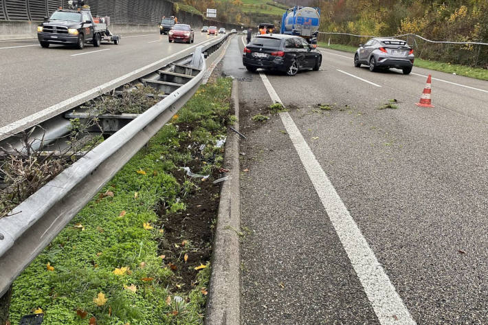Unbekannter Lastwagen verursacht Verkehrsunfall auf der A2 und fährt weiter