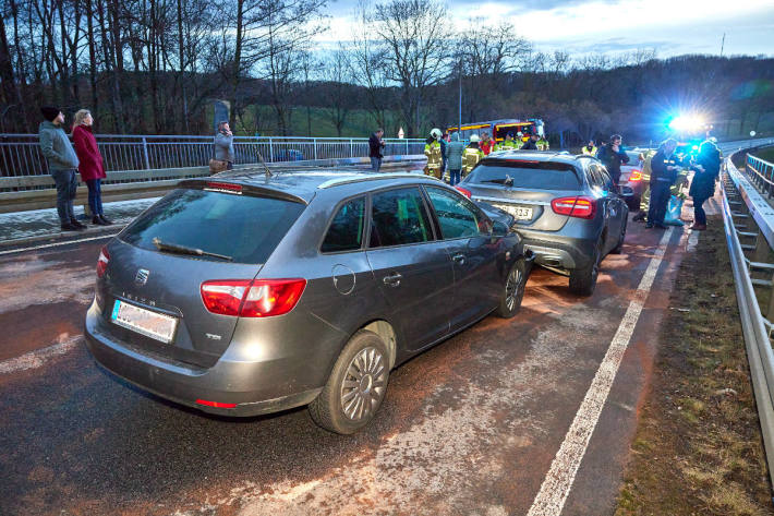 Verkehrsunfall mit fünf PKW