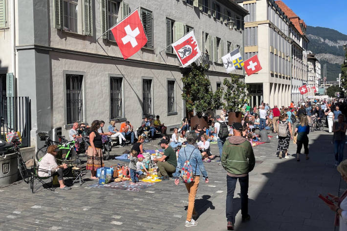 Freiheits-Picknick" auf der Poststrasse und der Quaderwiese