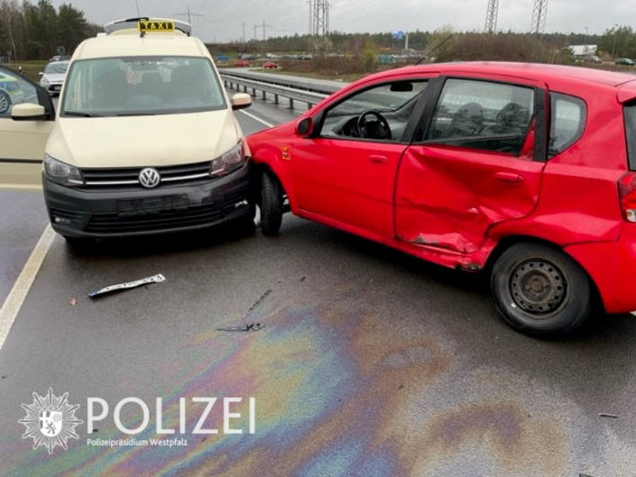 Unfall auf der B270 in Kaiserslautern