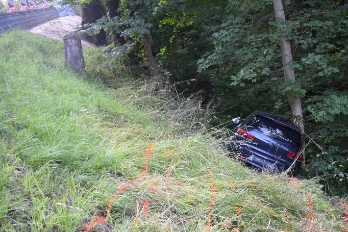 Totalschaden nach Selbstunfall in Niederteufen