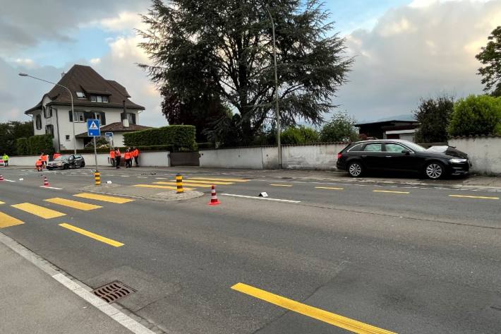 Beim Unfall an der Seestrasse in Kilchberg verletzte sich eine Frau.