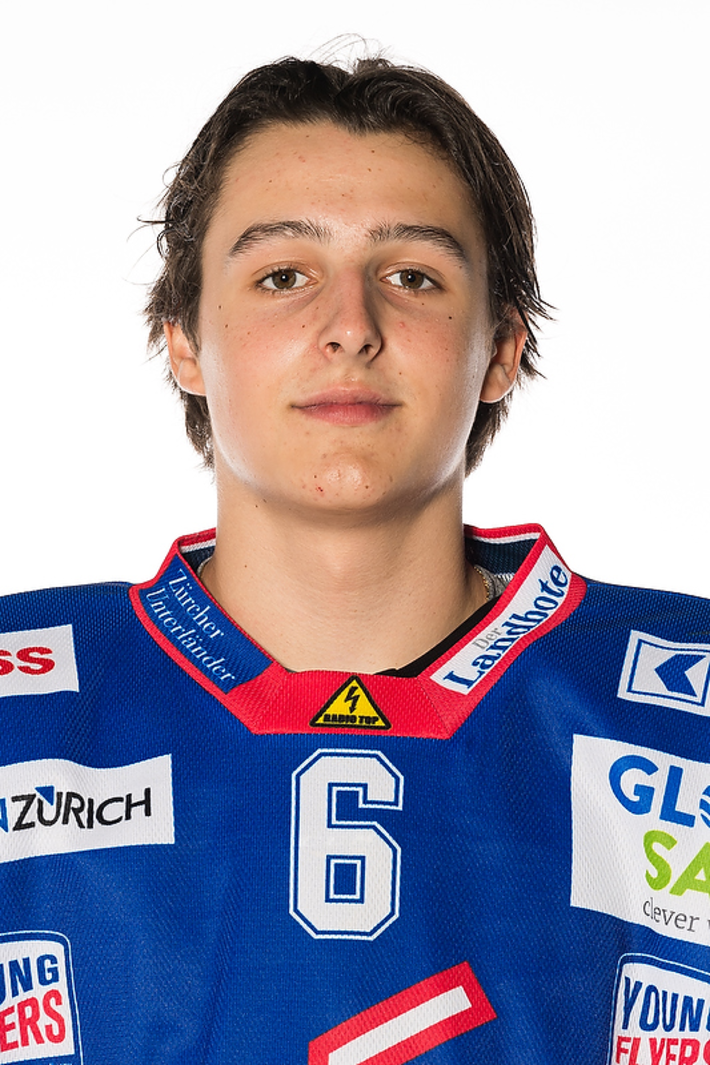 Rookie David Reinbacher hat einen Profivertrag mit dem EHC Kloten unterzeichnet.