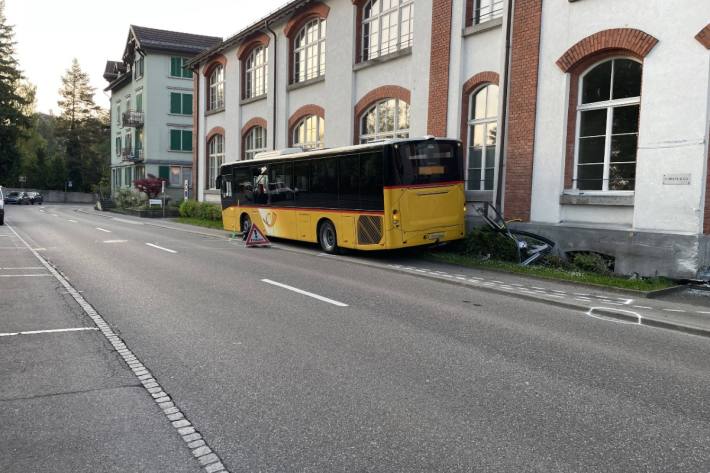 Ein Fahrgast wurde durch den Unfall an der Feldlistrasse verletzt