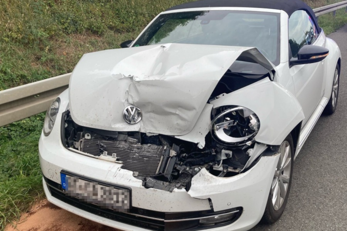 Am Beetle entstand Sachschaden von rund 10.000 Euro.