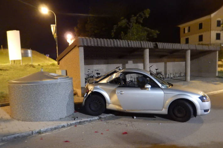 Unfallörtlichkeit am Bahnhof in Tobel