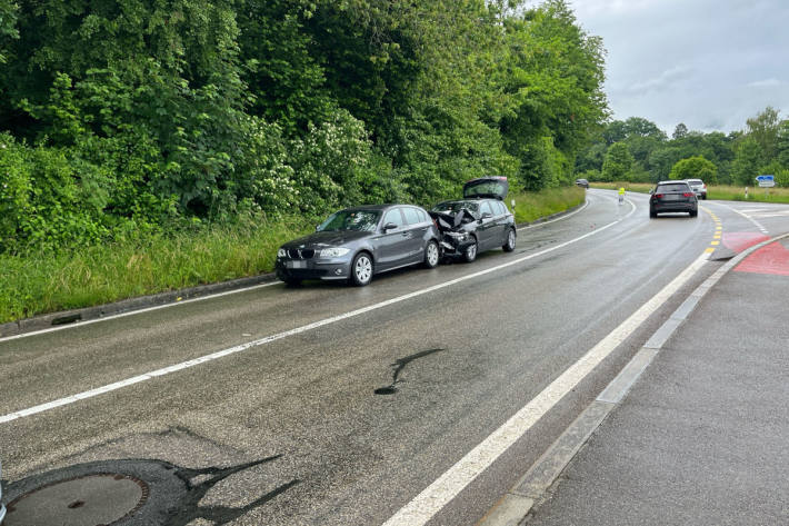 Auto in Flumenthal kollidiert mit vorausfahrendem Auto