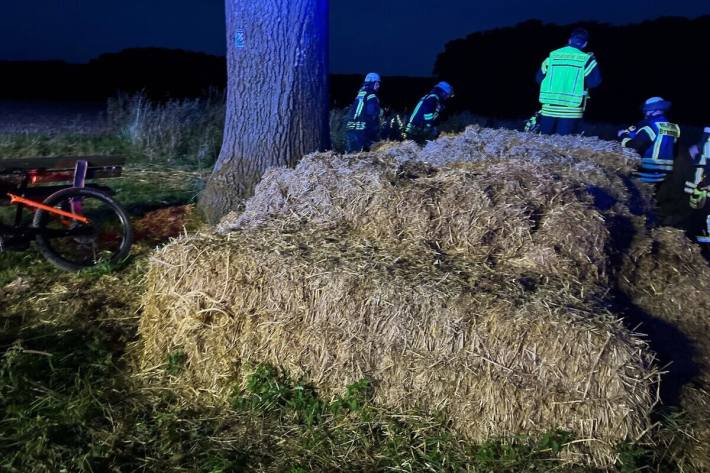 Strohballen entzündete sich