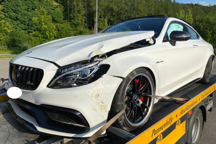 Alleinunfall durch Junglenker in Schaffhausen