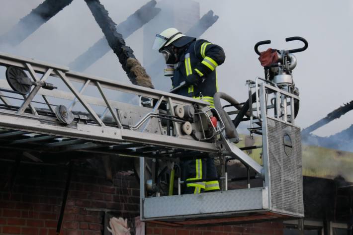 Gartencenter in Celle steht in Vollbrand