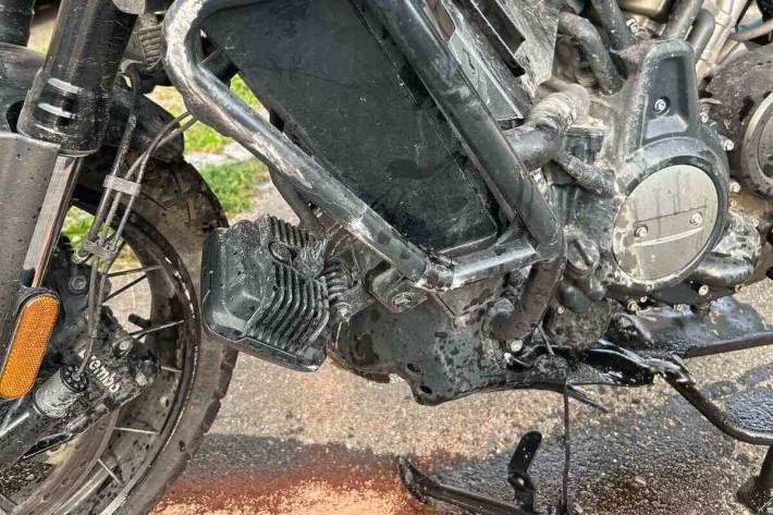 Am Motorrad entstand  Sachschaden von mehreren Tausend Franken