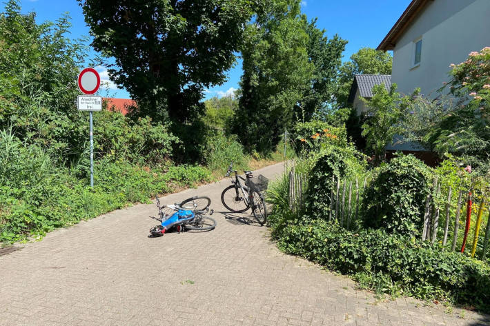 Unfall zweier Fahrradfahrer – Verletzte Person durch missbräuchliche Handynutzung