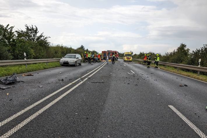 Nach dem Unfall kam es zu Verkehrsbehinderungen