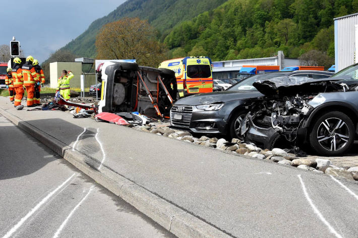 Verkehrsunfall nach seitlich-frontaler Kollision