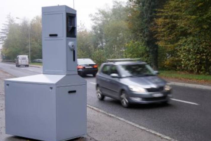 Autofahrer in Cugy mit 159 km/h geblitzt 