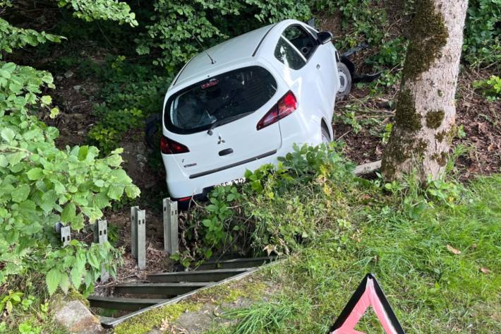 Das Auto erlitt Totalschaden.