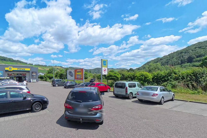 Auf diesem Parkplatz ereignete sich der Vorfall.