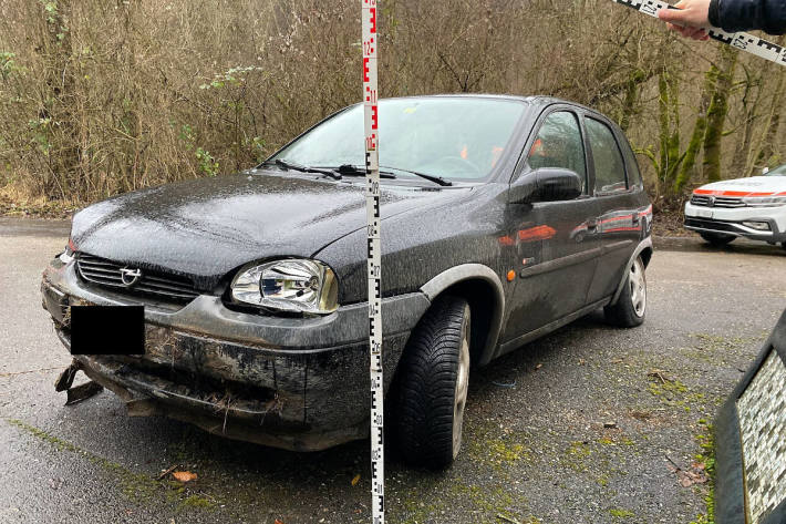 Unfall gebaut und davongefahren