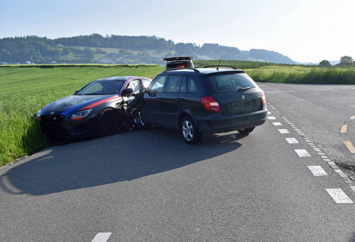 In Egolzwil kollidierten zwei Fahrzeuge.