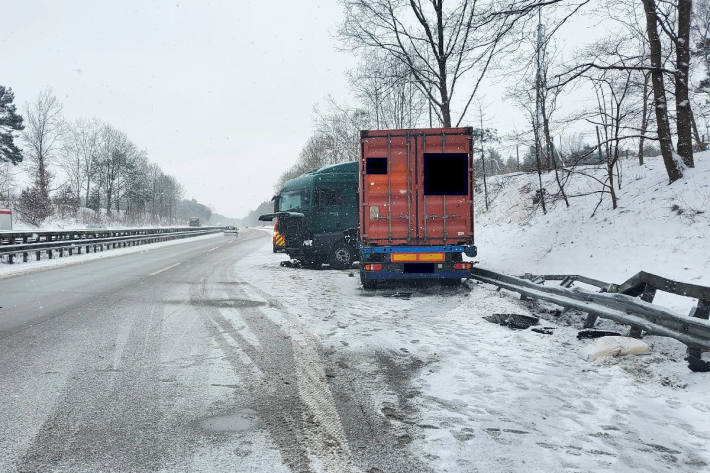 LKW-Unfall auf der A27
