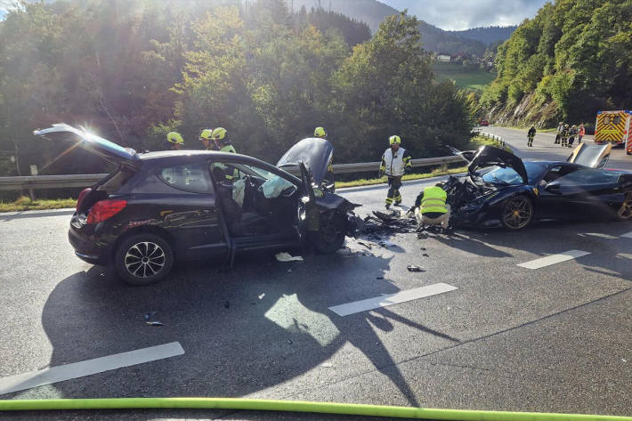 Die Rettungskräfte waren mit einem Großaufgebot vor Ort.