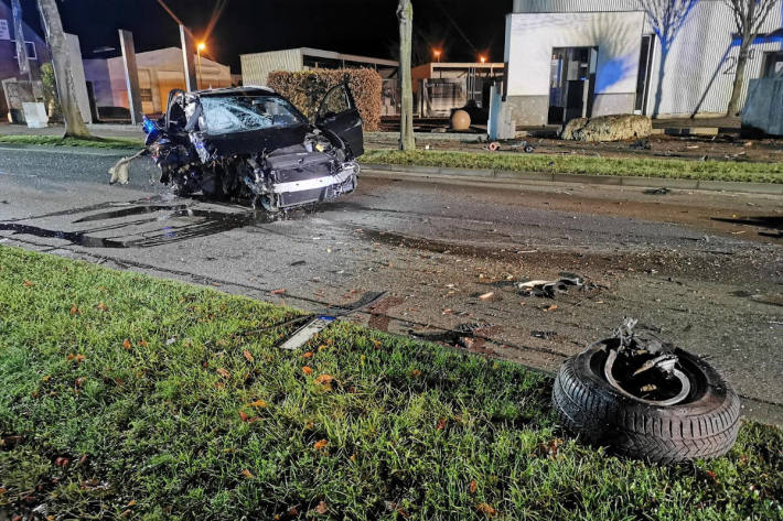 Verkehrsunfall mit flüchtigen Insassen