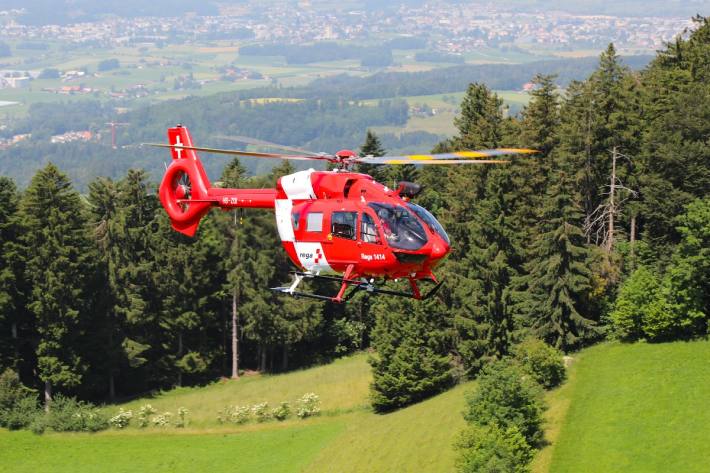 Die Rega musste gestern in Balsthal ein 8-jähriges Mädchen bergen, dass von einer giftigen Schlange gebissen wurde. (Symbolbild)