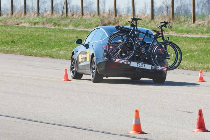 Richtig montiert sind Trägersysteme auf der Anhängerkupplung eine sichere Lösung