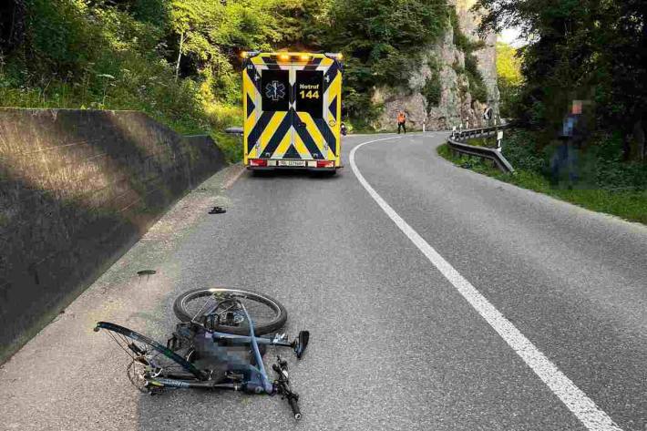 51-jähriger E-Biker verunfallt