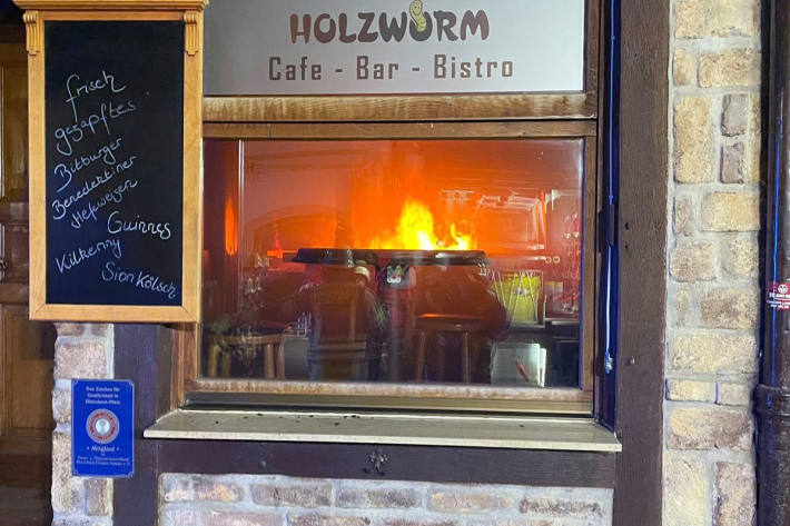 Der Brand war im Bereich der Theke ausgebrochen.