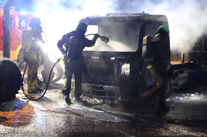 Nach ersten Erkenntnissen geht die Polizei Duisburg von Brandstiftung aus